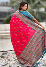 Load image into Gallery viewer, Pink Patola Silk Saree With Blouse