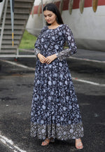 Load image into Gallery viewer, Black Faux Georgette Printed Gown

