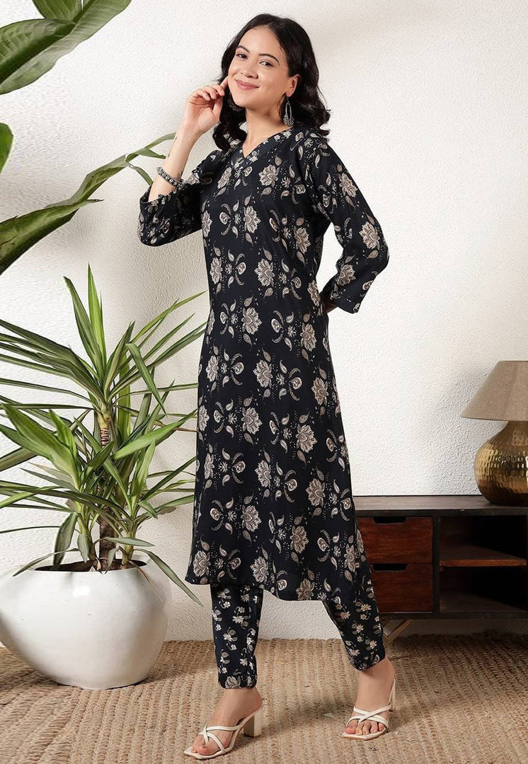 Black Rayon Kurta Set With Pant