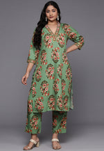 Load image into Gallery viewer, Green Crepe Kurta Set With Pant

