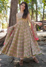 Load image into Gallery viewer, Green Muslin Readymade Anarkali Suit
