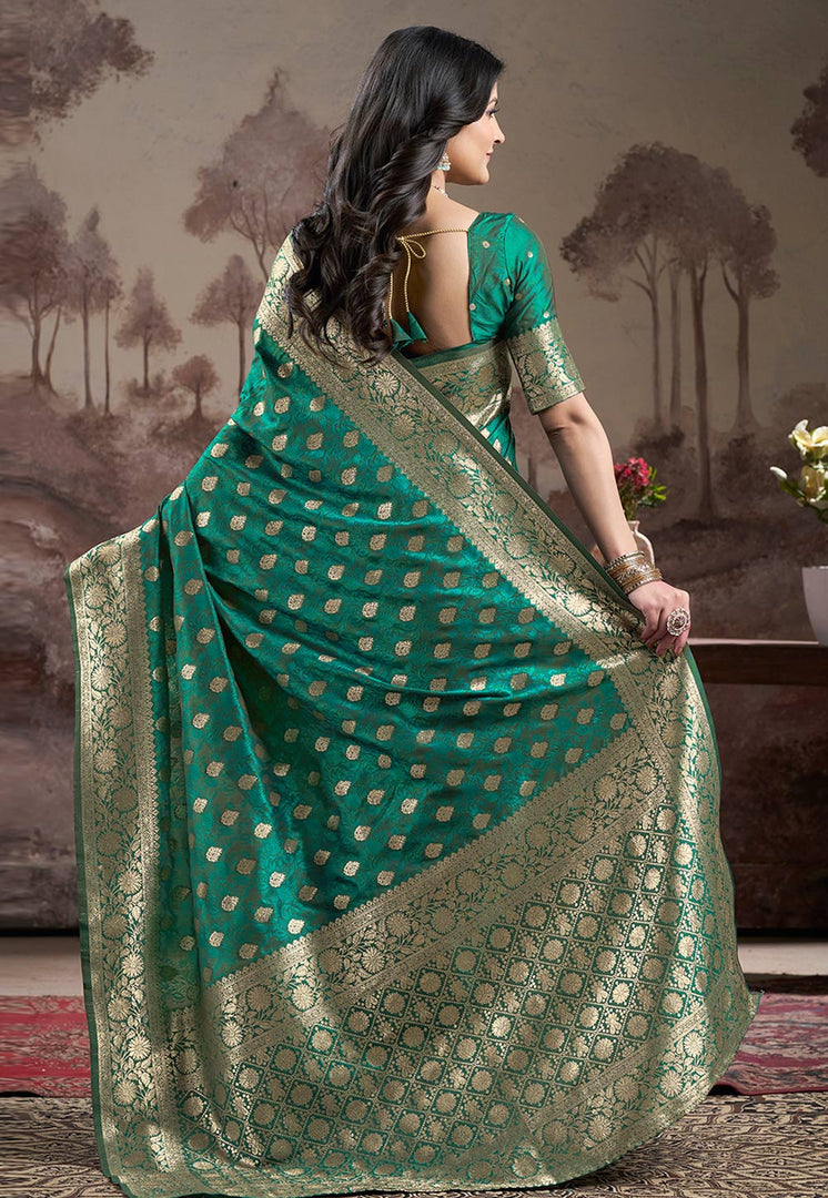 Green Silk Saree With Blouse