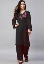 Load image into Gallery viewer, Green Velvet Kurta Set With Palazzo
