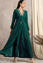 Load image into Gallery viewer, Green Velvet Kurta Set With Pant
