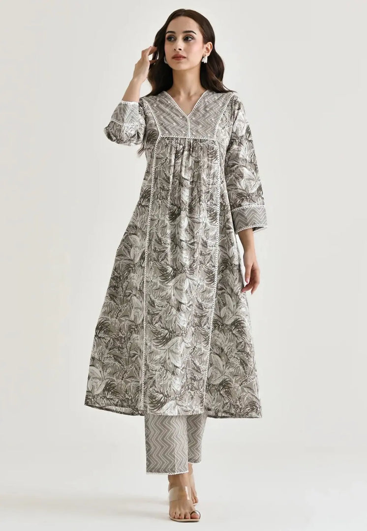 Grey Rayon Kurta Set With Pent