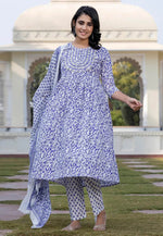 Load image into Gallery viewer, Lavender Cotton Readymade Pant Style Suit
