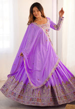 Load image into Gallery viewer, Lavender Crepe Silk Navratri Chaniya Choli
