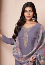 Load image into Gallery viewer, Lavender Organza Pakistani Suit
