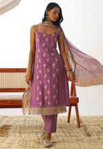Load image into Gallery viewer, Lavender Organza Readymade Pakistani Suit

