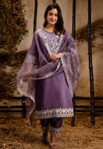Load image into Gallery viewer, Lavender Silk Readymade Pant Style Suit
