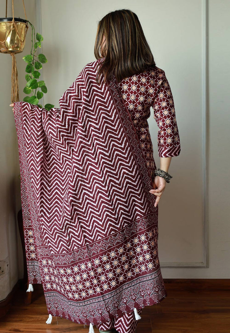 Maroon Chanderi Cotton Kurta Set With Pant