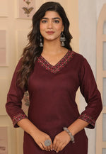 Load image into Gallery viewer, Maroon Rayon Kurta Set With Pent
