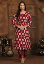 Load image into Gallery viewer, Maroon Rayon Kurta Set With Pent
