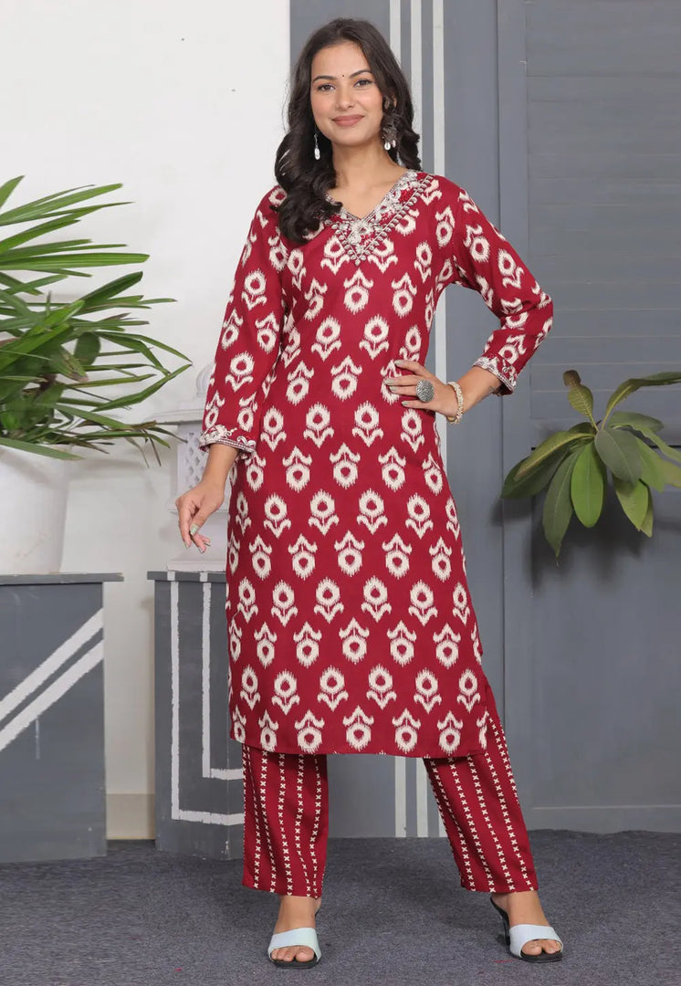 Maroon Rayon Kurta Set With Pent