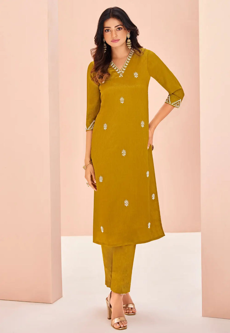 Mustard Chinon Kurta Set With Pent