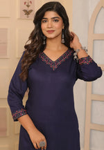 Load image into Gallery viewer, Navy Blue Rayon Kurta Set With Pent
