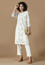 Load image into Gallery viewer, Off White Cotton Kurta Set With Pent
