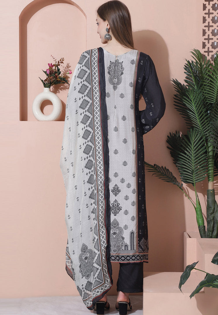 Off White Muslin Pakistani Suit