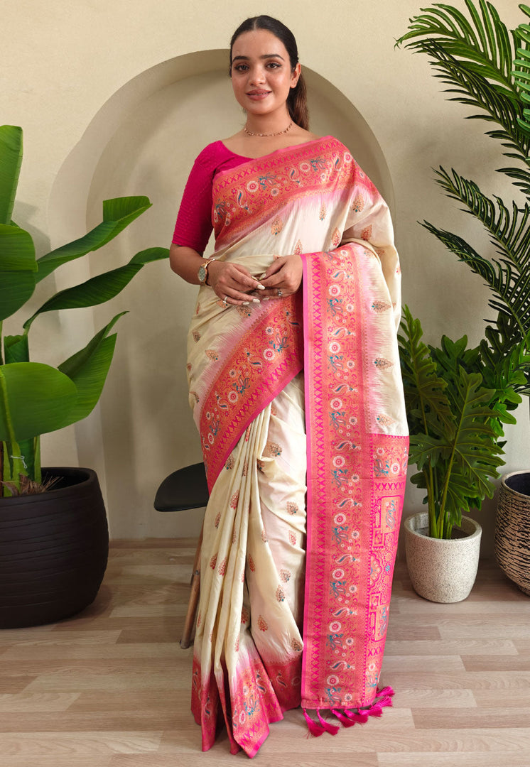 Off White Silk Saree With Blouse