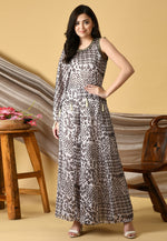 Load image into Gallery viewer, Off White Viscose Printed Jumpsuit
