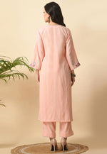 Load image into Gallery viewer, Peach Cotton Rayon Kurta Set With Pent
