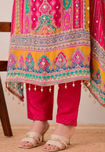 Load image into Gallery viewer, Pink Muslin Readymade Pant Style Suit

