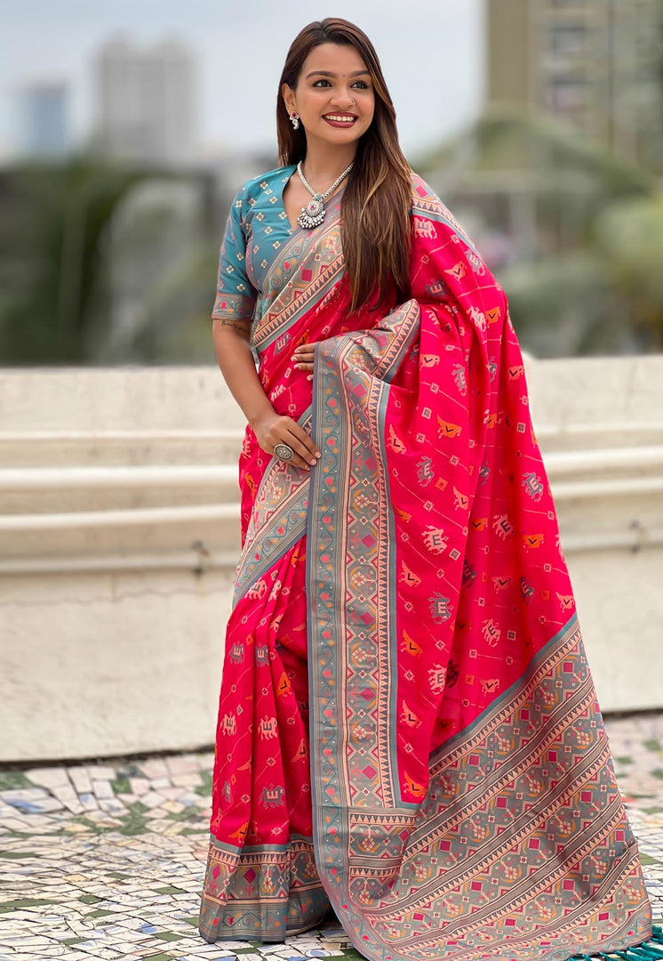 Pink Patola Silk Saree With Blouse