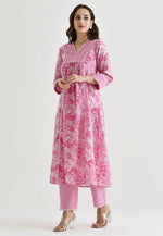 Load image into Gallery viewer, Pink Rayon Kurta Set With Pent
