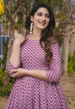 Load image into Gallery viewer, Pink Rayon Printed Gown
