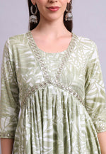 Load image into Gallery viewer, Pista Green Cotton Readymade Pant Style Suit
