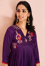 Load image into Gallery viewer, Purple Chinon Kurta Set With Pent
