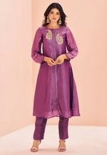 Load image into Gallery viewer, Purple Organza Kurta Set With Pent
