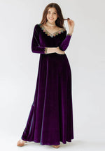 Load image into Gallery viewer, Purple Velvet Gown
