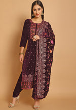 Load image into Gallery viewer, Purple Velvet Pakistani Suit
