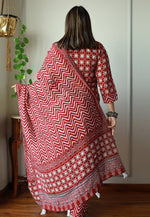 Load image into Gallery viewer, Red Chanderi Cotton Kurta Set With Pant
