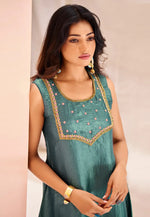 Load image into Gallery viewer, Sea Green Organza Kurta Set With Pent
