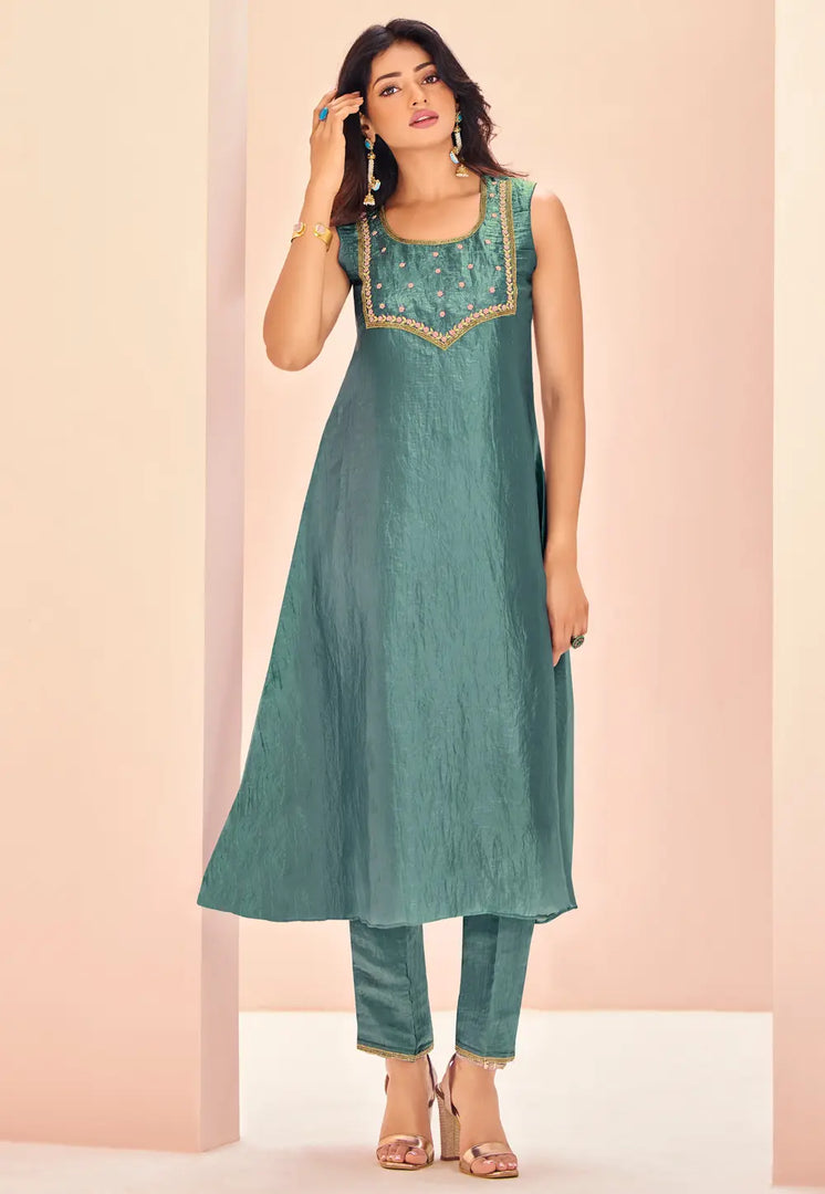 Sea Green Organza Kurta Set With Pent