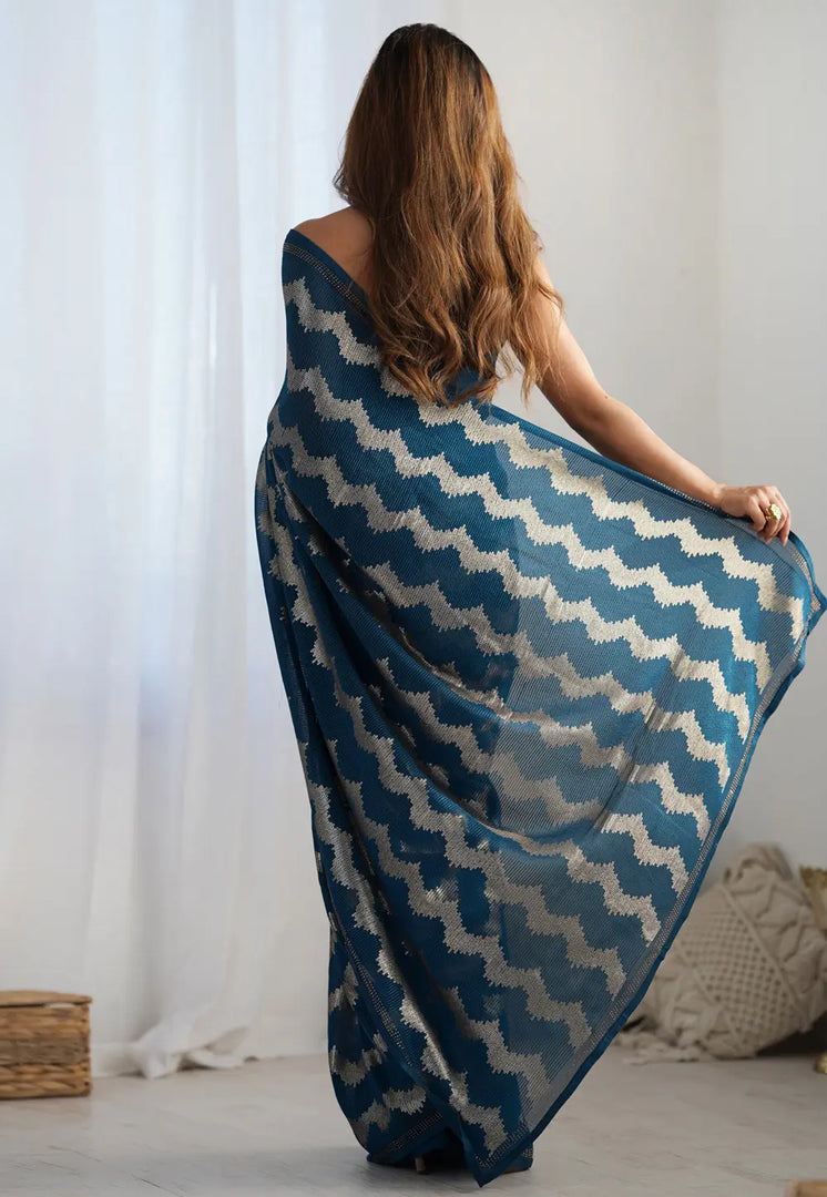 Teal Georgette Saree With Blouse