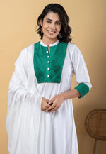 Load image into Gallery viewer, White Rayon Readymade Pant Style Suit
