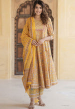 Load image into Gallery viewer, Yellow Cotton Readymade Pant Style Suit
