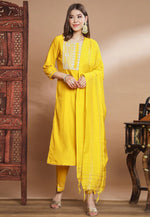Load image into Gallery viewer, Yellow Cotton Silk Readymade Pakistani Suit
