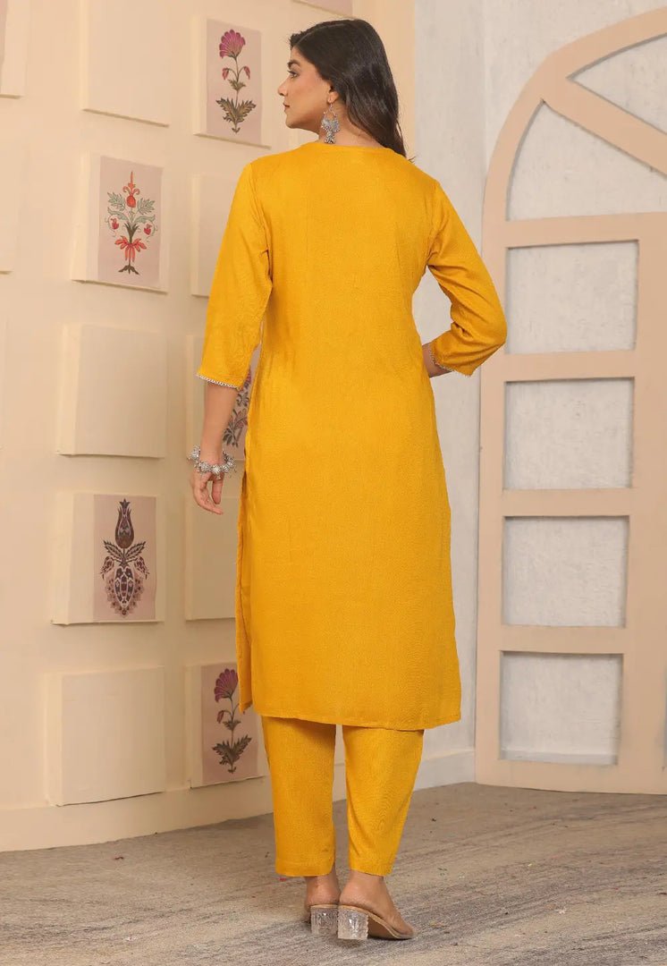 Yellow Rayon Kurta Set With Pent