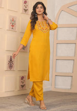 Load image into Gallery viewer, Yellow Rayon Kurta Set With Pent
