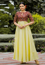 Load image into Gallery viewer, Yellow Satin Silk Gown
