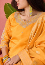 Load image into Gallery viewer, Yellow Silk Readymade Pakistani Suit
