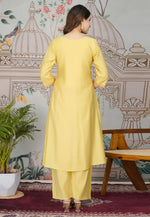 Load image into Gallery viewer, Yellow Viscose Kurta Set With Pent
