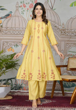 Load image into Gallery viewer, Yellow Viscose Kurta Set With Pent
